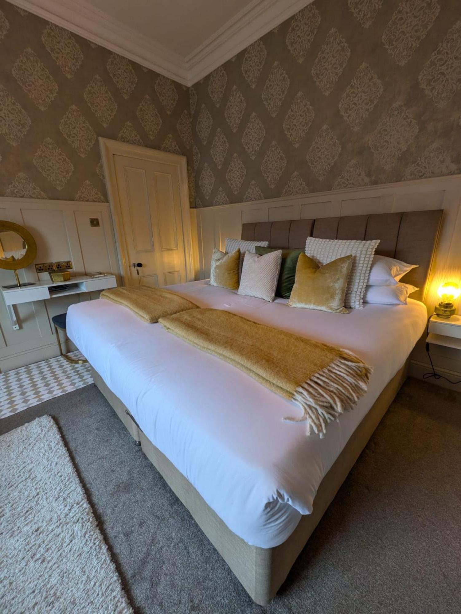 Merchant House Бутл Номер фото